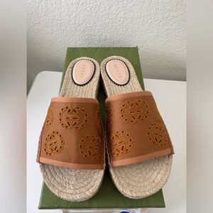 Gucci Women's Brown Espadrille Slides 37.5